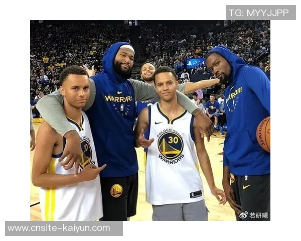 FIBA转发山寨球星合照引发热议大声喊出詹姆斯东契奇库里的名字