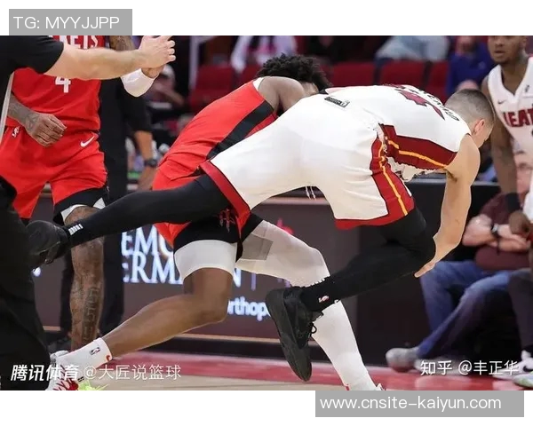 韦尔右腿腿筋紧张明日对阵开拓者出战成疑希罗因伤缺席比赛